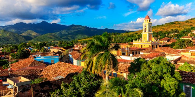 A capital Havana alia a arquitetura do velho mundo com a cultura contemporânea. Foto: Shutterstock