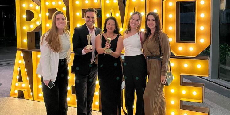 Equipe da Sompo durante cerimônia de Premiação do 50° Prêmio Aberje